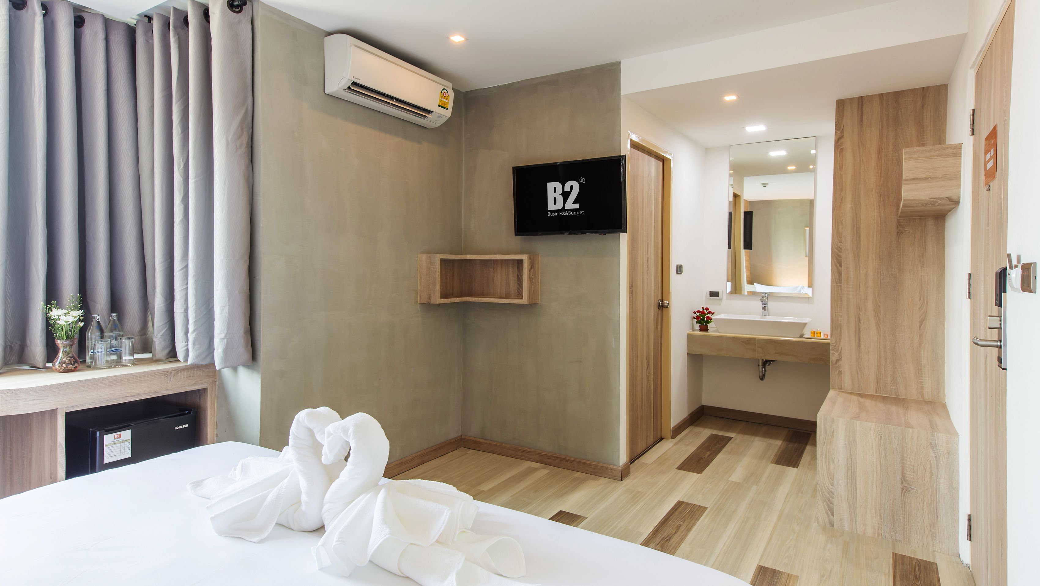 superior premier | desk, free wifi