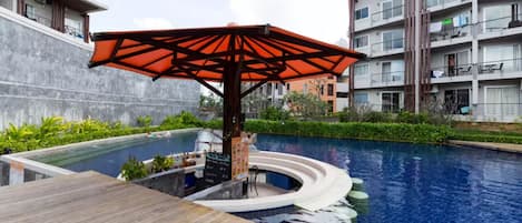 Piscine extérieure