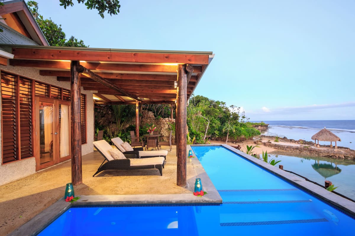 Private pool