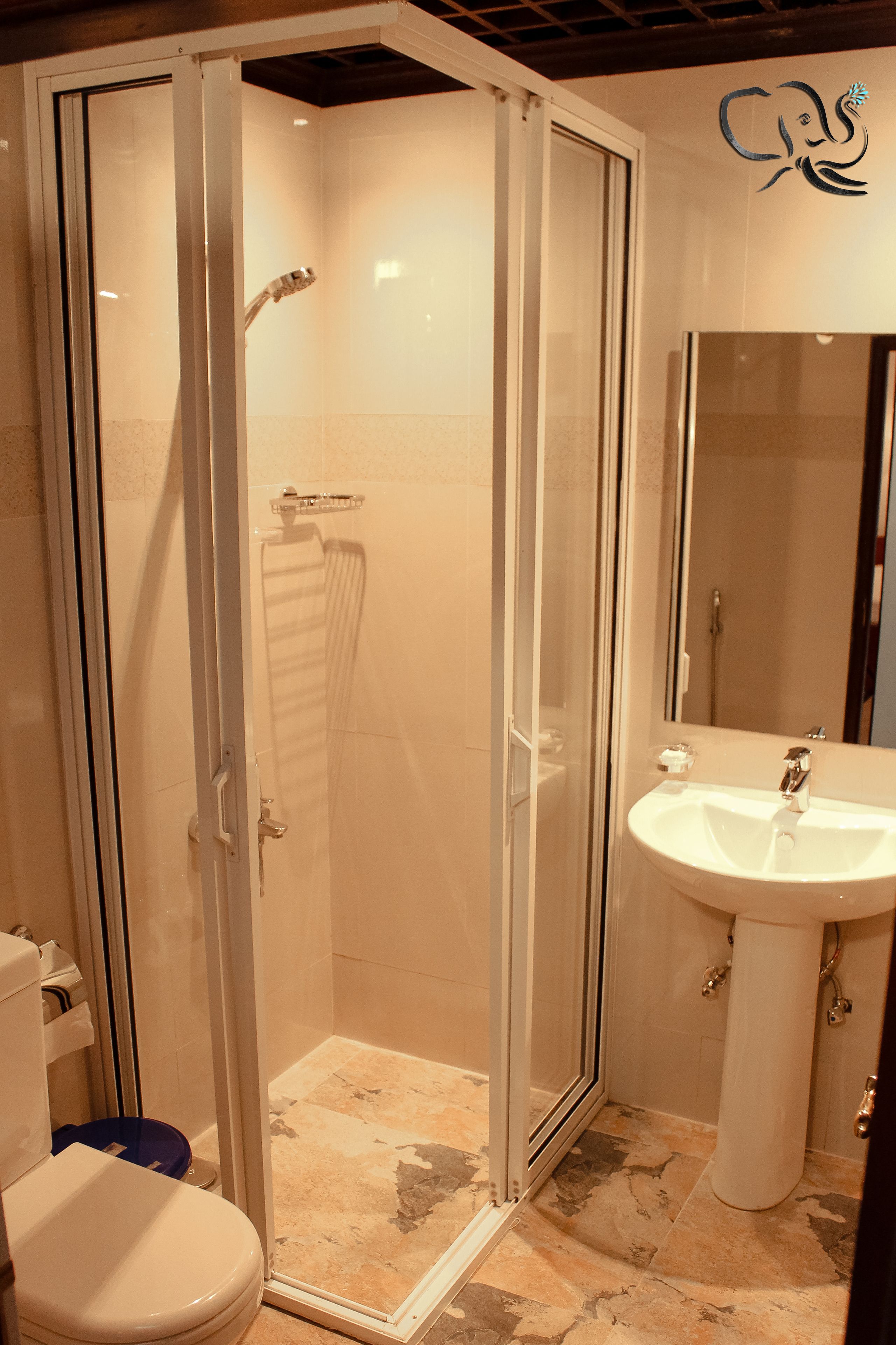 family room | bathroom amenities | shower, free toiletries, hair dryer, towels