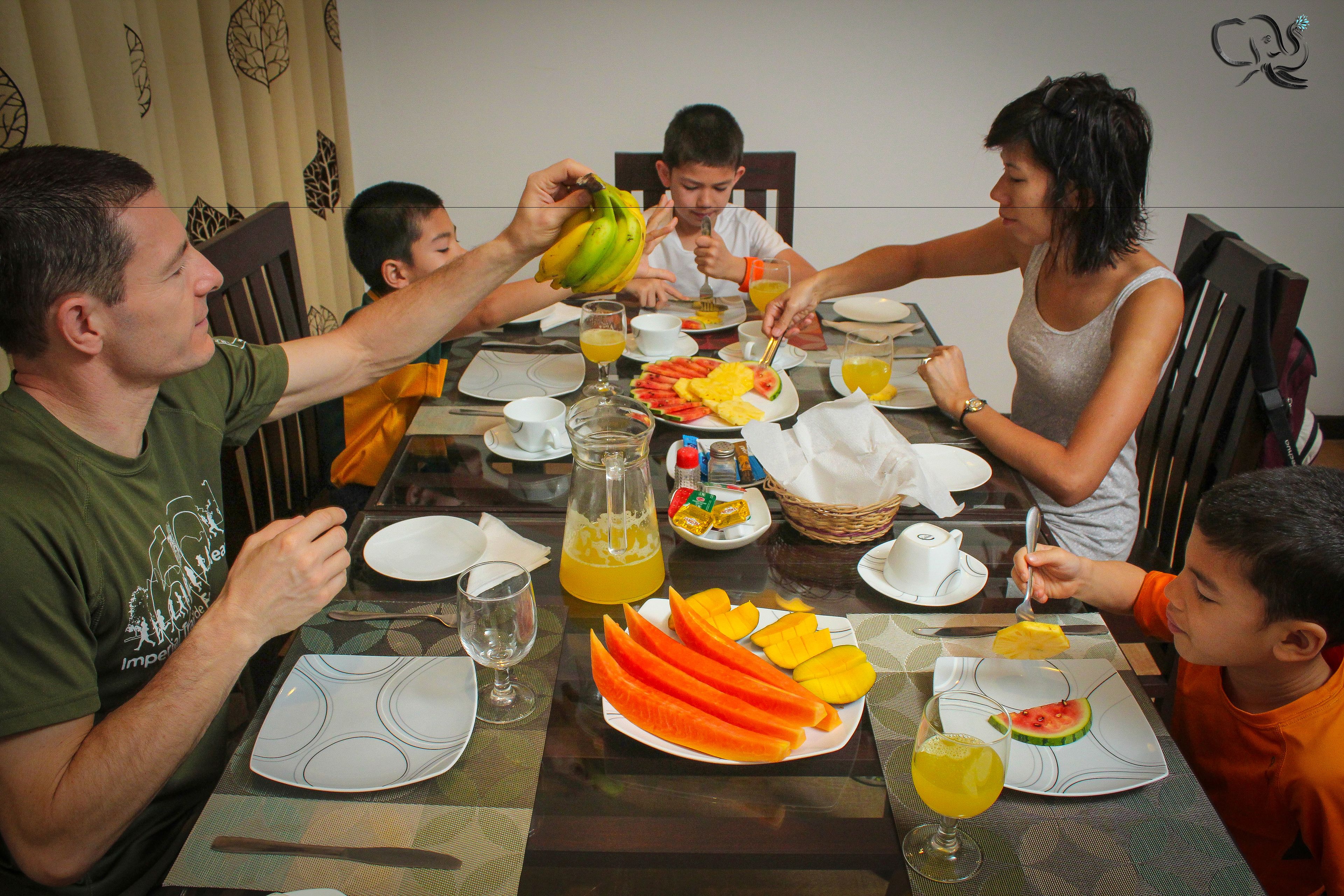 daily continental breakfast (usd 4 per person)