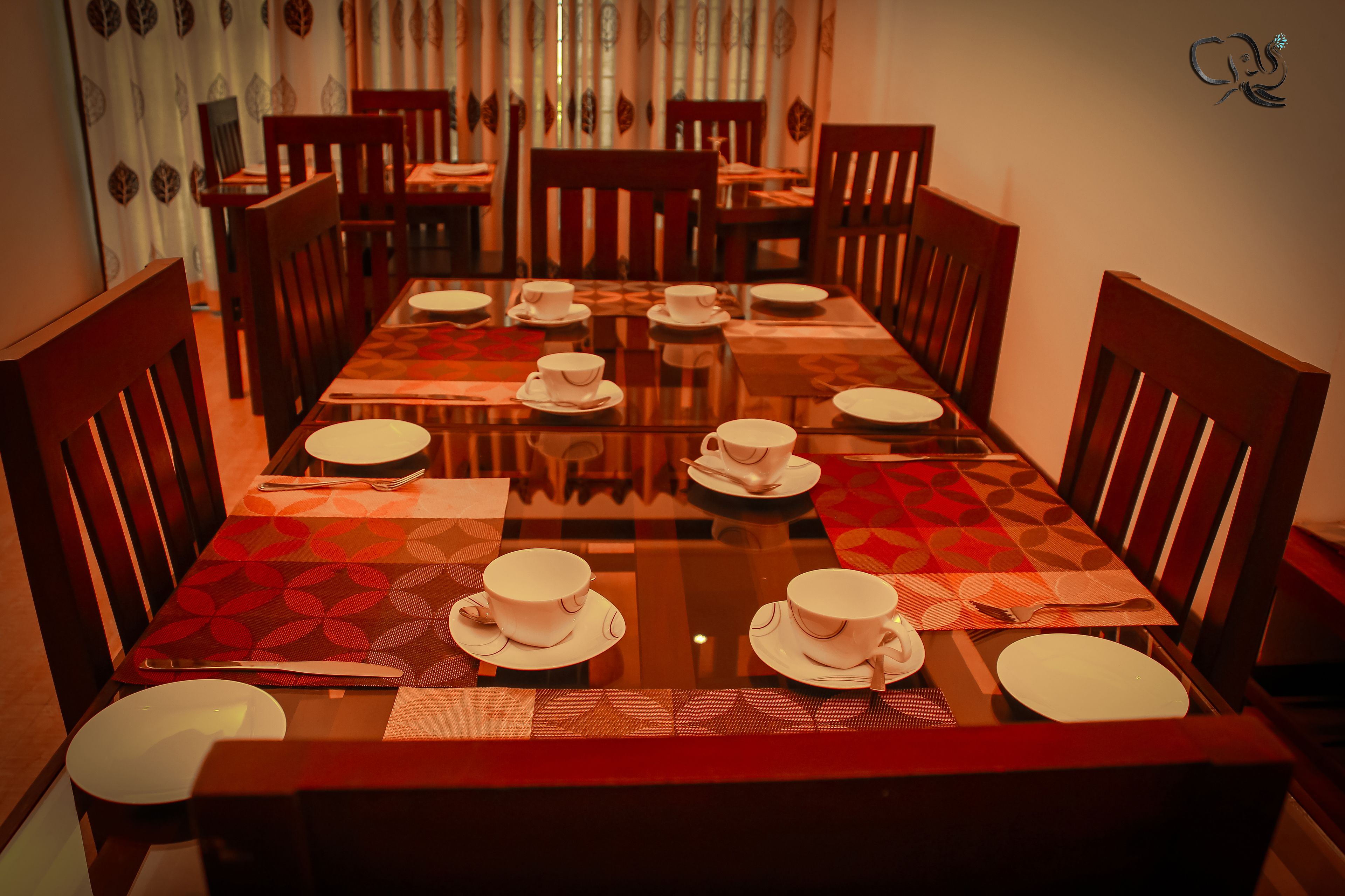 economy double room | in-room dining