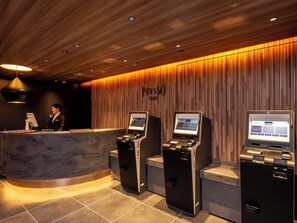 Reception - Keio Presso Inn Tokyo Station Yaesu (Tokyo)