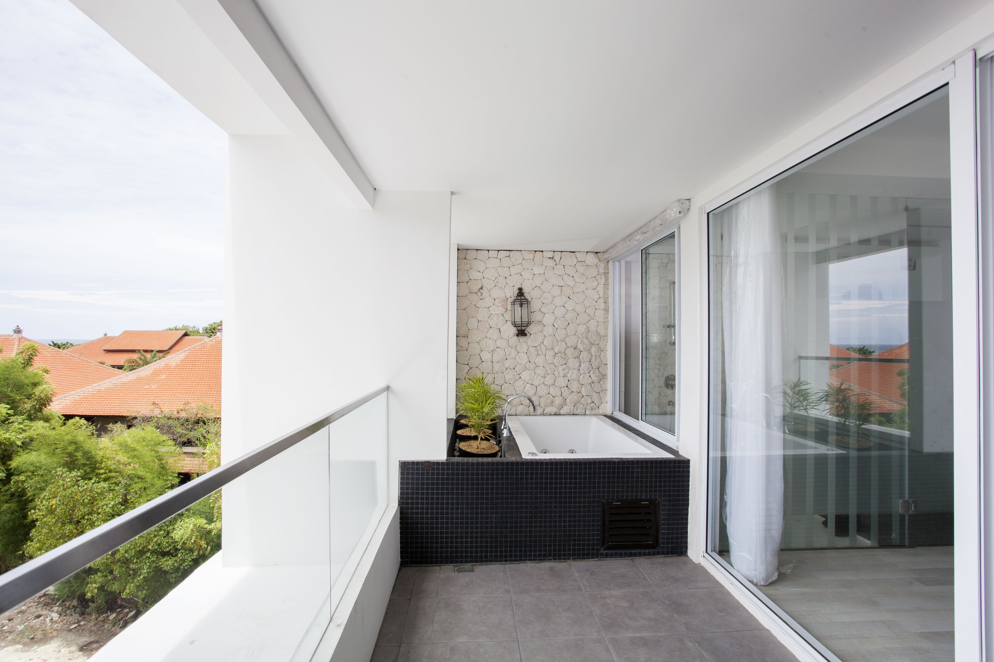 1 bedroom, premium bedding, minibar, in-room safe