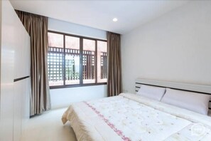 Iron/ironing board, WiFi, bed sheets - Las Tortugas Condominium (Hua Hin)
