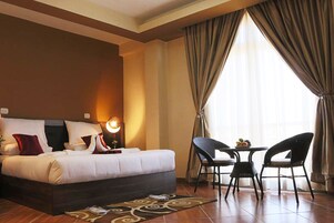 1 bedroom, minibar, in-room safe, desk