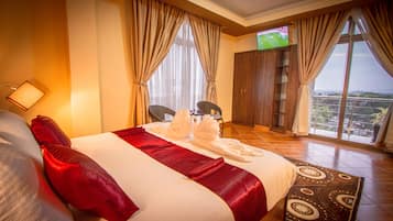 1 bedroom, minibar, in-room safe, desk