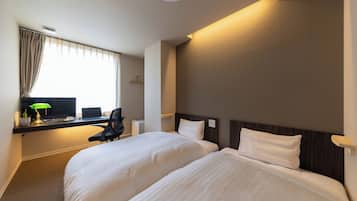 Twin kamer, niet-roken (Shower Booth Only) | Geluiddichte muren, een strijkplank/strijkijzer, gratis wifi, beddengoed