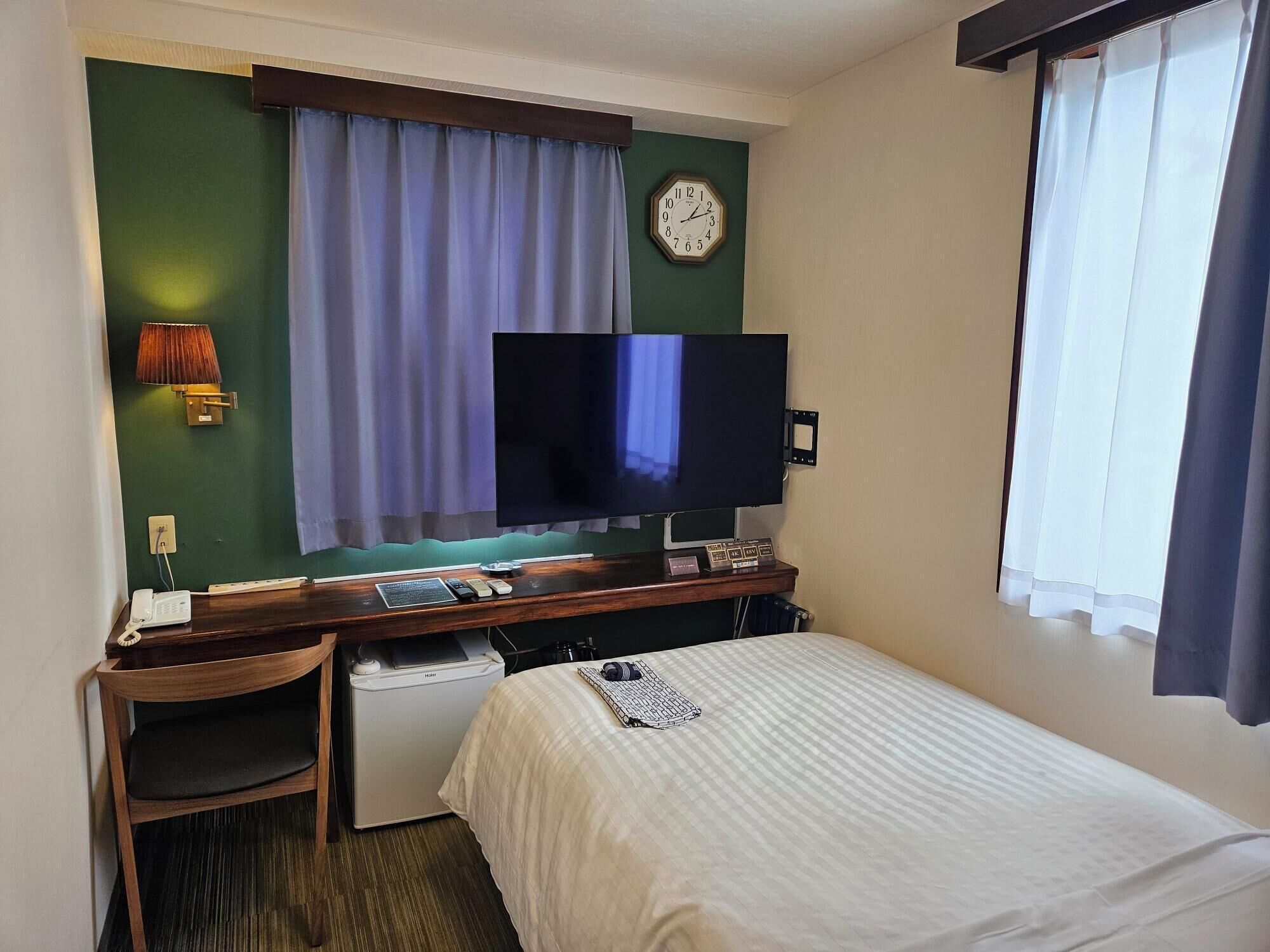 Værelse - ryger (Semi Double) | Lydisolering, strygejern/strygebræt, gratis Wi-Fi, sengetøj