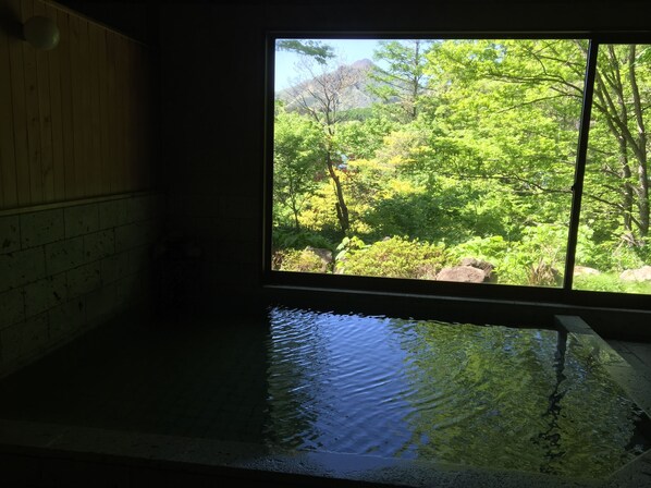 River-side Cabin up to 7 People | Indoor spa tub