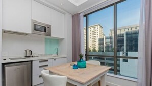 Superior Room | Makan dalam bilik