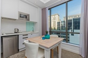 Chambre Supérieure | Restauration dans la chambre