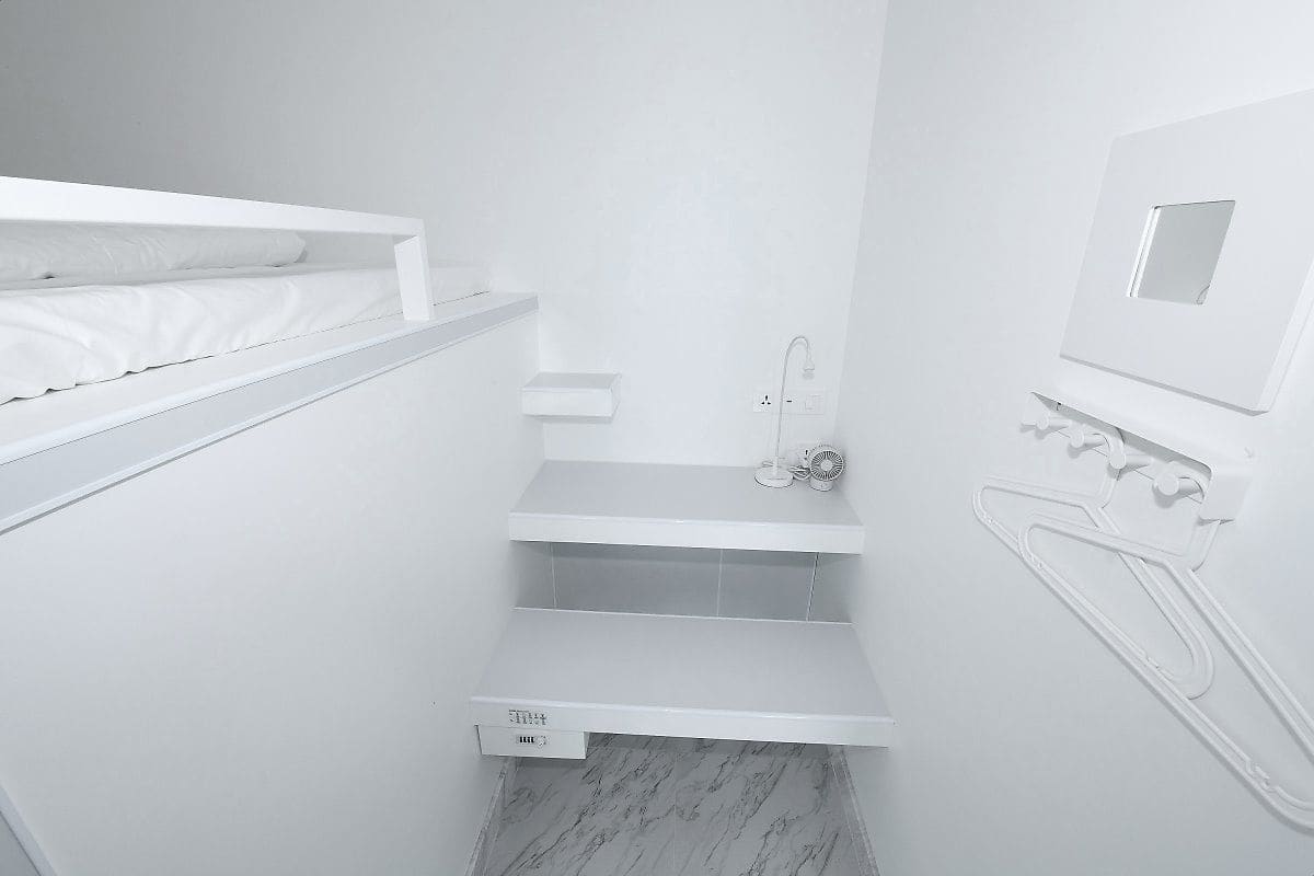 Premium bedding, in-room safe, blackout curtains, free WiFi