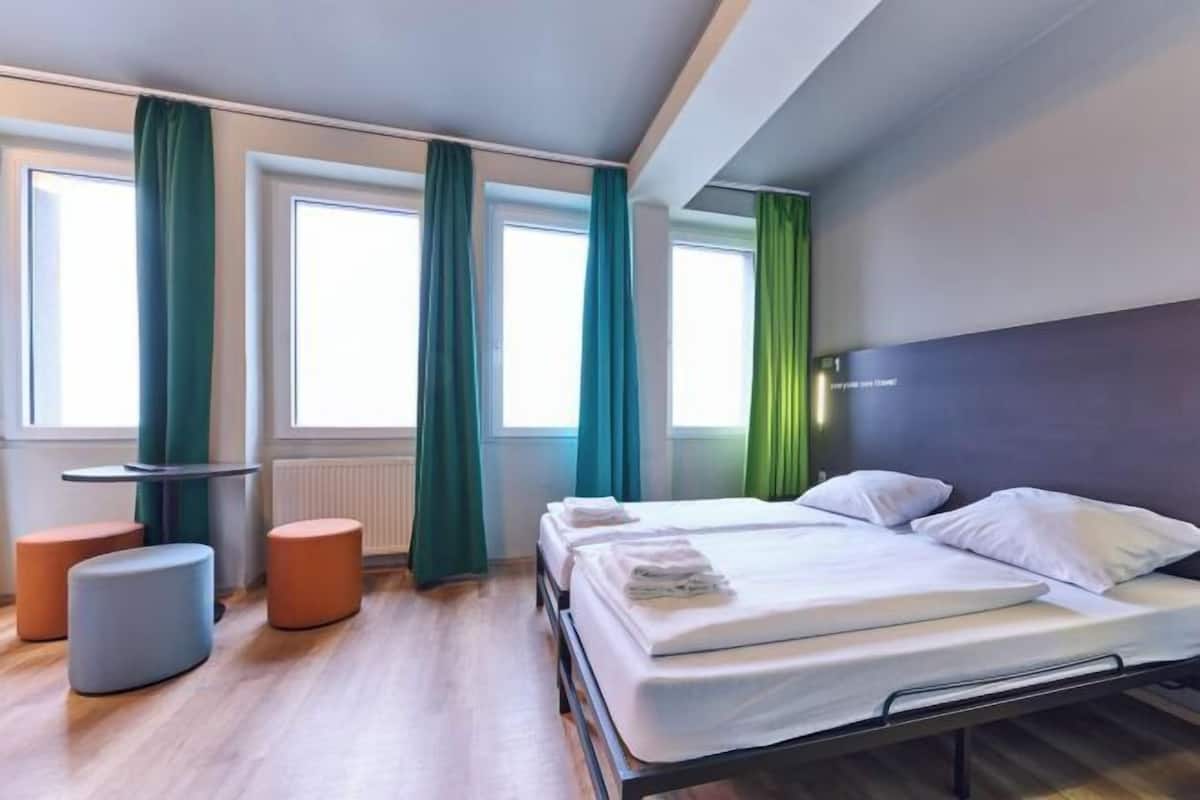 Free WiFi, bed sheets, wheelchair access