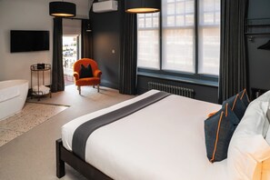 奢華雙人房, 浴缸 | 熨斗/熨衫�板、免費 Wi-Fi、床單