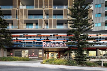 Ramada VetroBlu Scarborough Beach