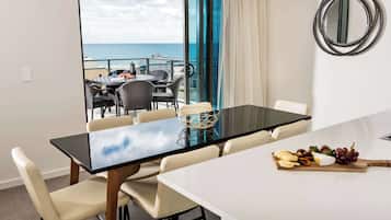1 bedroom, in-room safe, laptop workspace, blackout drapes