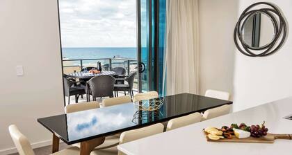 Ramada VetroBlu Scarborough Beach