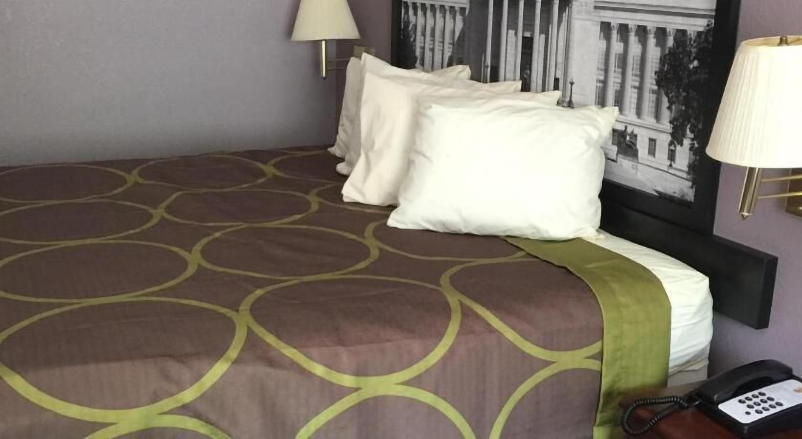 Blackout drapes, iron/ironing board, rollaway beds, free WiFi