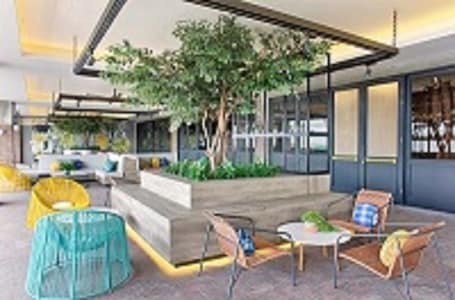 Breakfast, lunch, dinner served; Indonesian cuisine