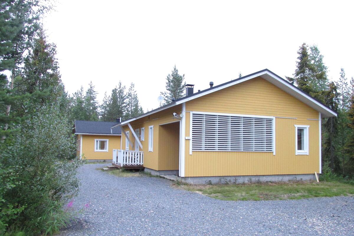 Cottage, sauna (1) | Een bureau, een strijkplank/strijkijzer, babybedden (toeslag)