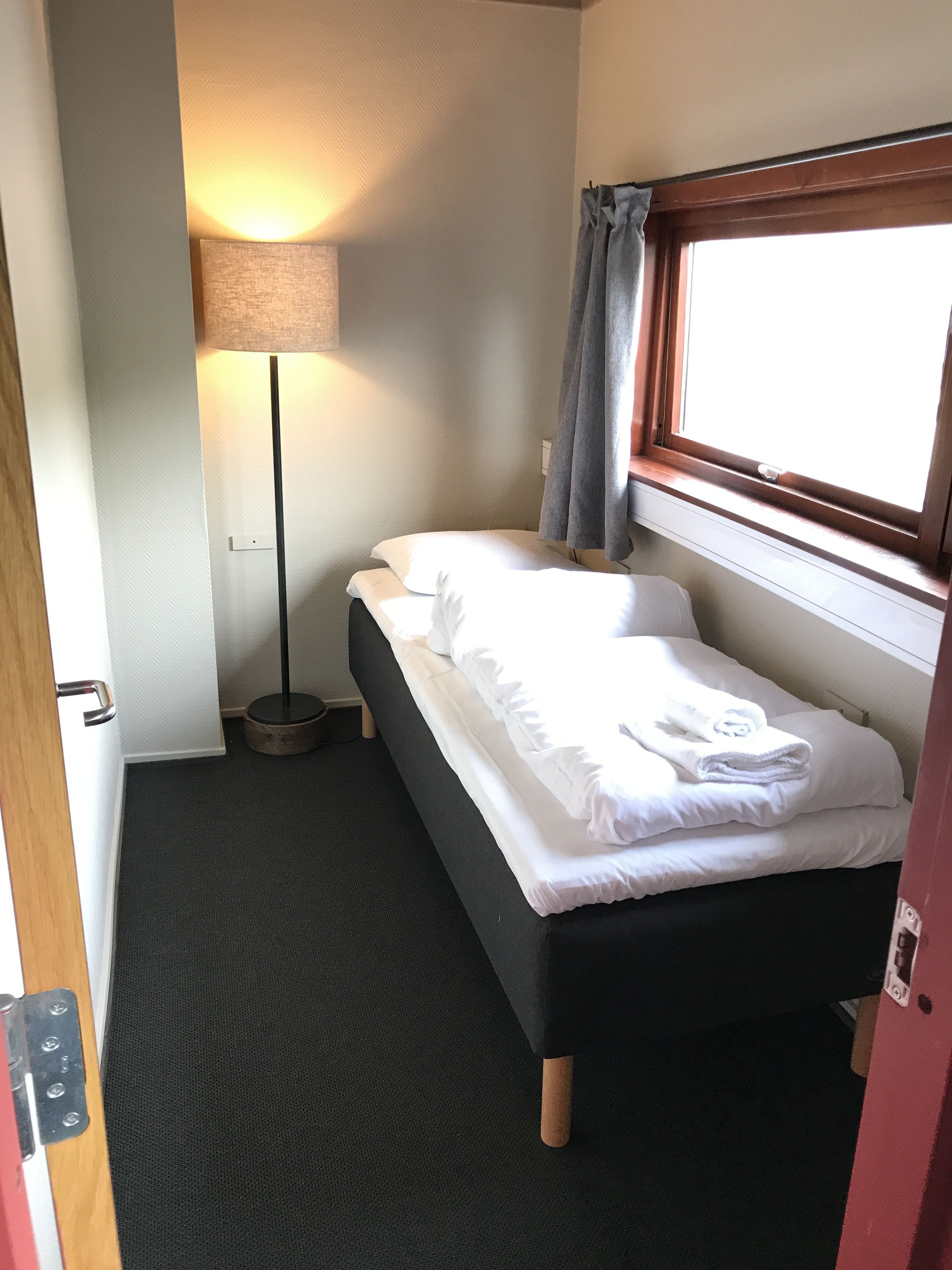 triple room | pillow-top beds, free wifi, bed sheets