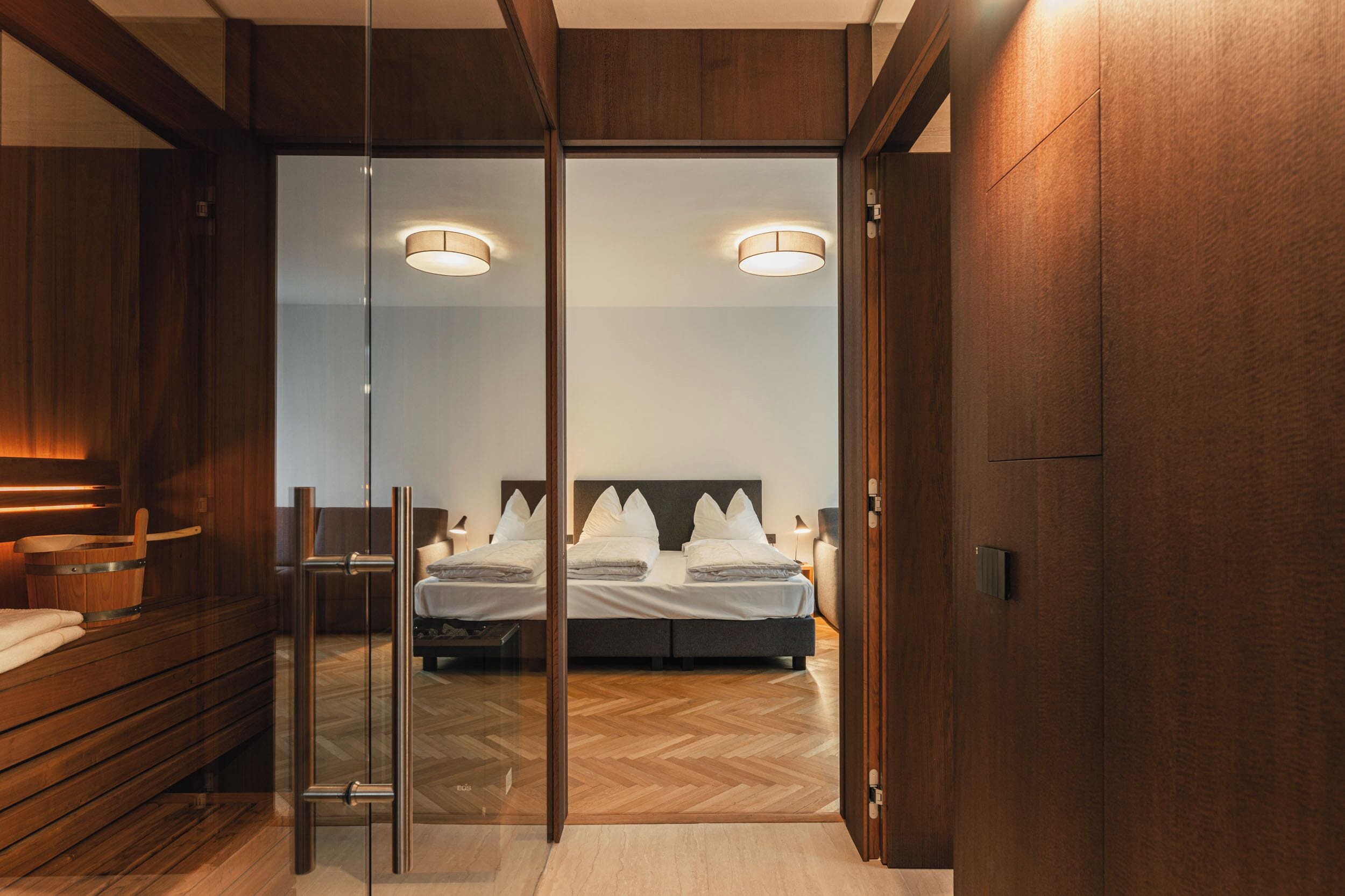 デラックス アパートメント | バスルーム | ヘアドライヤー、スリッパ、ビデ、タオル