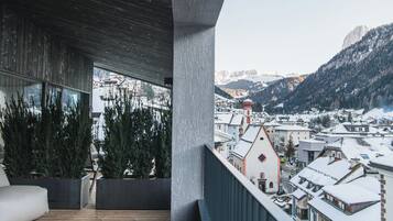 Exclusive-penthouselejlighed - 1 soveværelse - terrasse - bjergudsigt | Pengeskab på værelset, gratis Wi-Fi, sengetøj