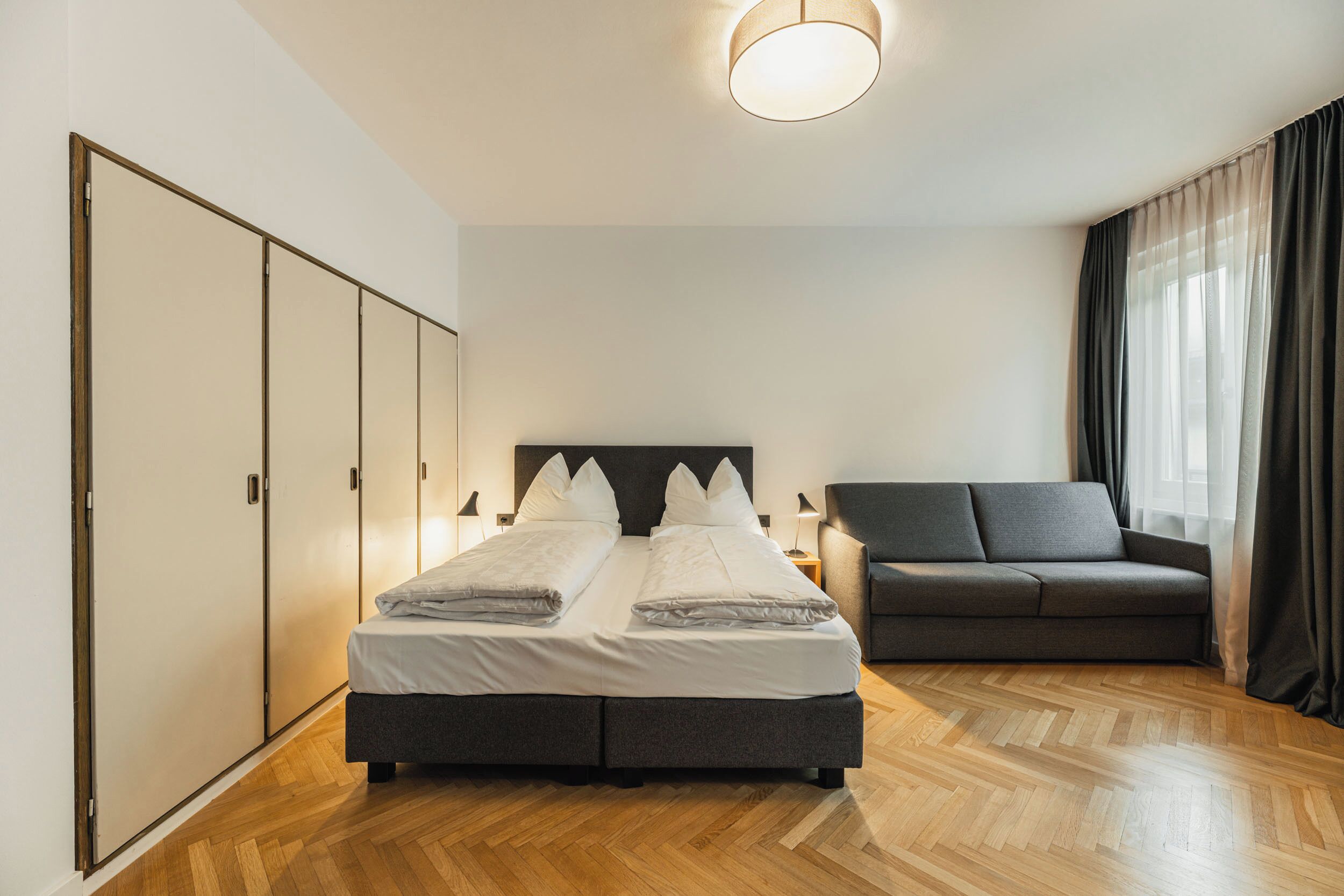 Deluxe-Apartment | Zimmersafe, kostenloses WLAN, Bettwäsche