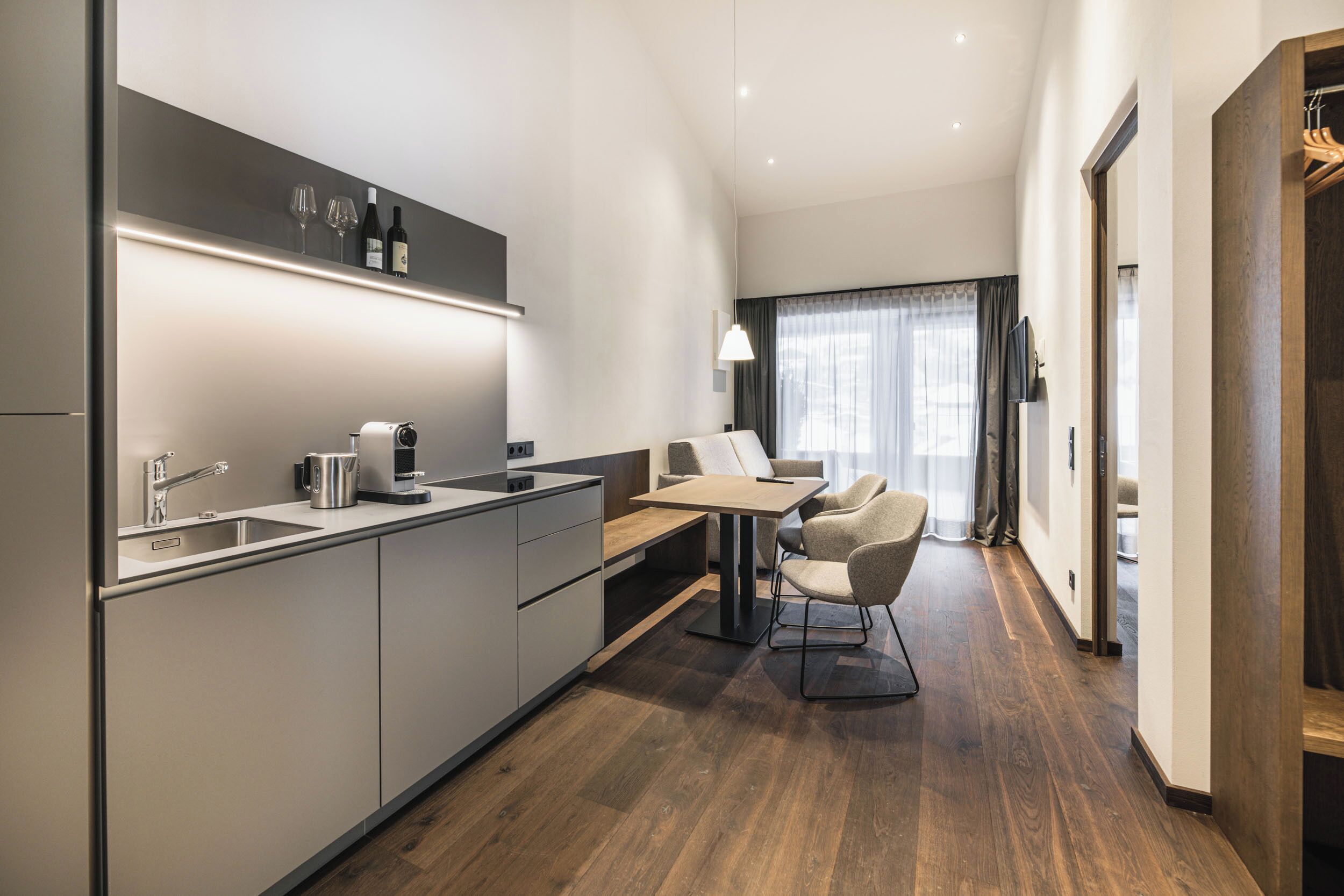 Exclusive-Penthouse, 1 Schlafzimmer, Terrasse, Bergblick | Zimmersafe, kostenloses WLAN, Bettwäsche