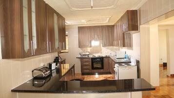 Family House | Private kitchen | Fridge, microwave, oven, stovetop