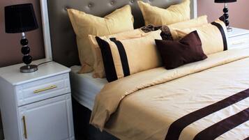 Family House | 4 bedrooms, premium bedding, desk, iron/ironing board