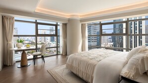 Kamar Mewah | Seprai premium, brankas, tirai kedap cahaya, dan kedap suara