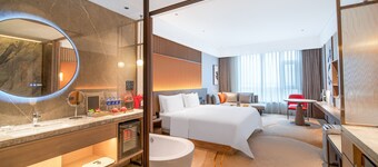 Tongli Lakeview Hotel