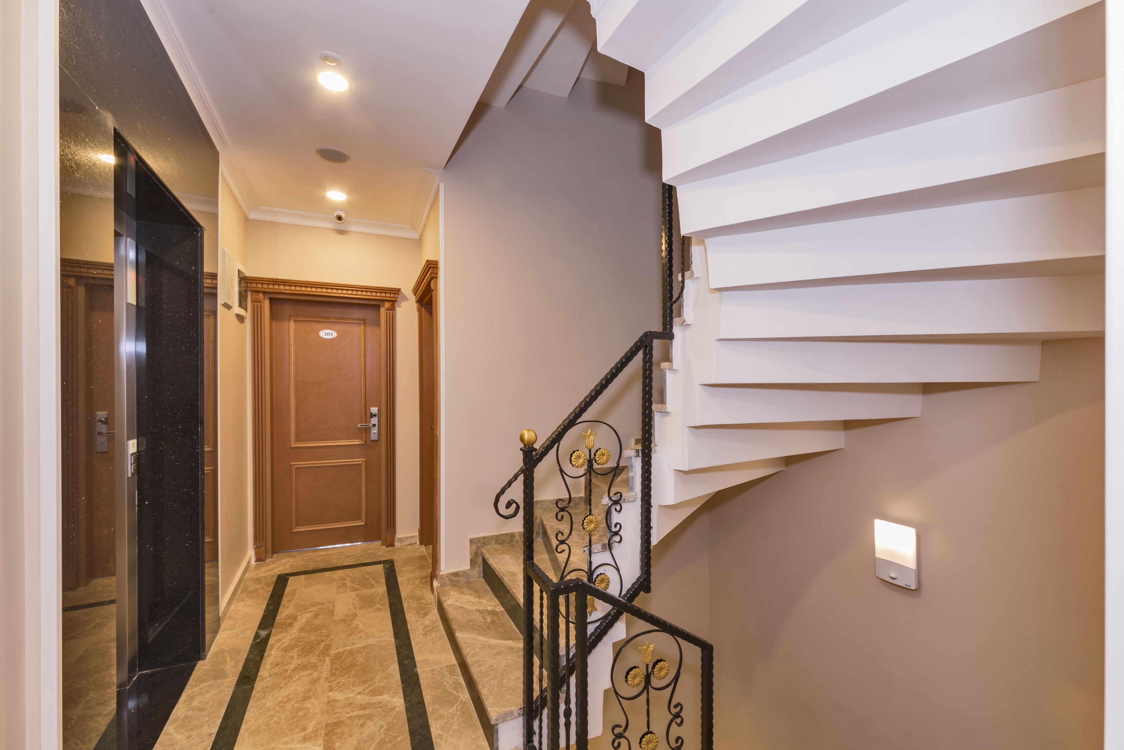 Photo - Magnaura House Hotel