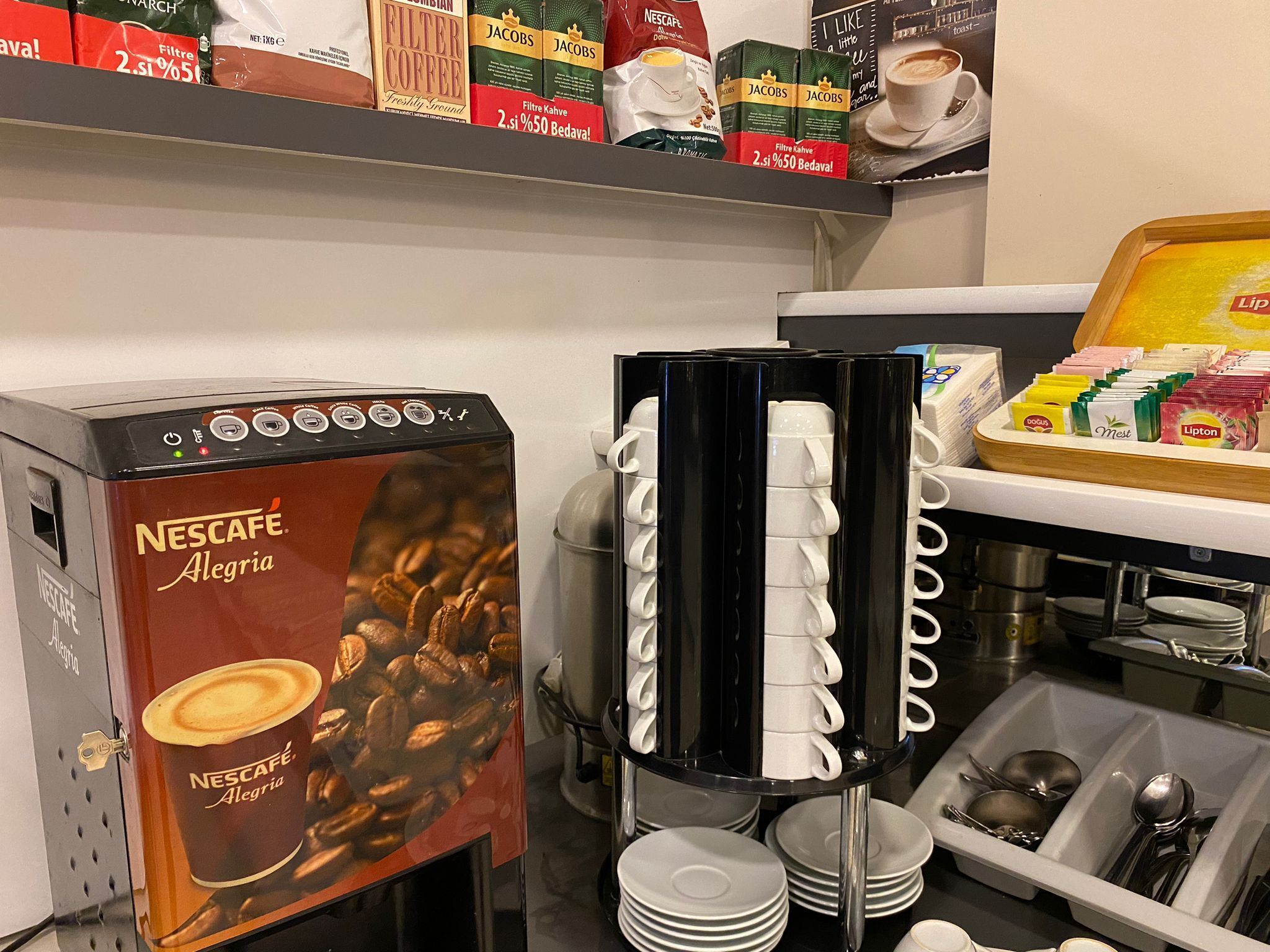 Photo - Magnaura House Hotel