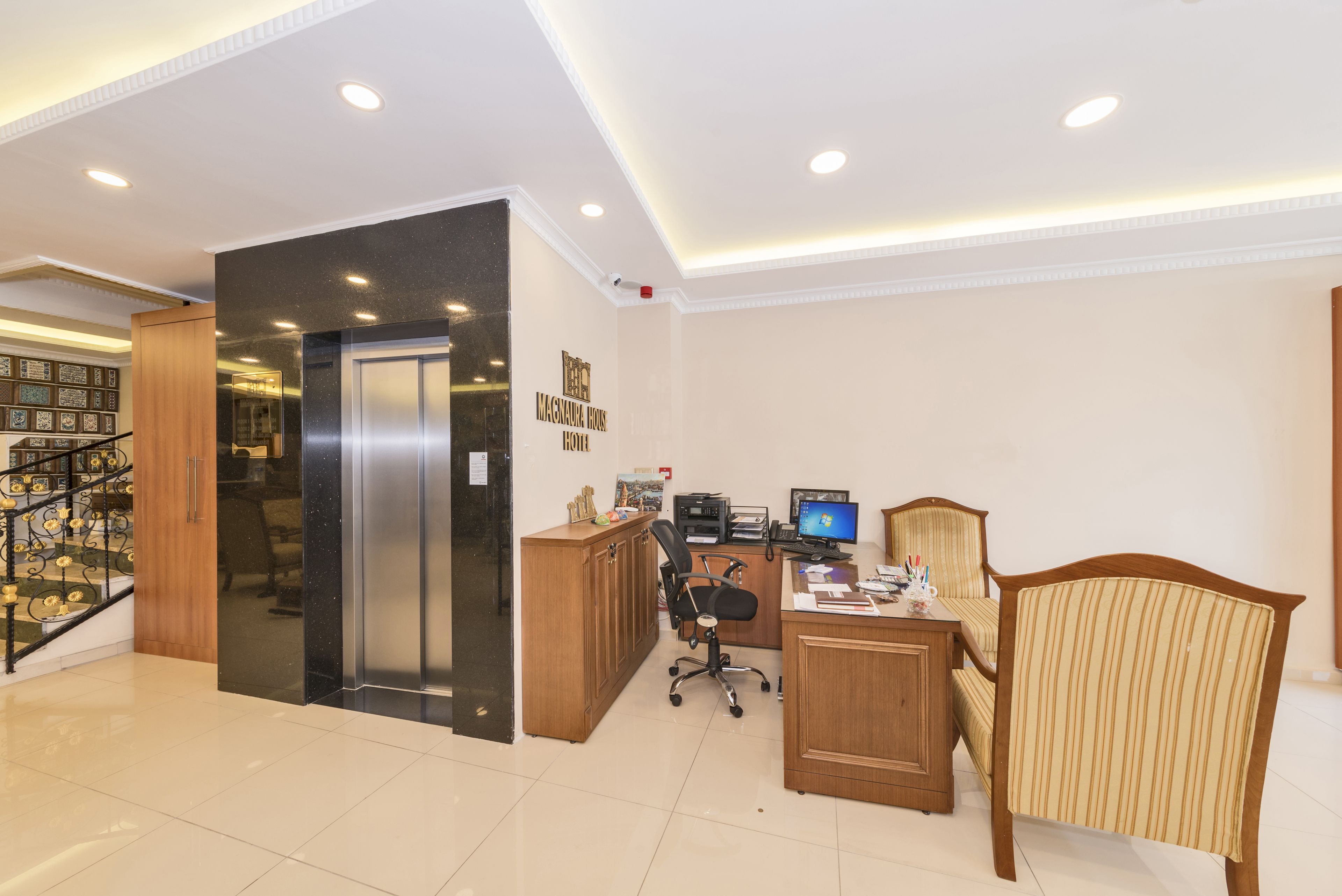 Photo - Magnaura House Hotel