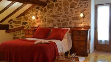 Superior driepersoonskamer, en-suite badkamer (NUMERO 1) | Wifi