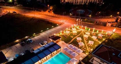 Uçar Royal Hotel and Conference Hall
