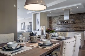 Vila Superior, 4 kamar tidur, sauna, pemandangan danau (Villa Karppi) | Didekorasi berbeda-beda dan dilengkapi dengan perabotan berbeda-beda