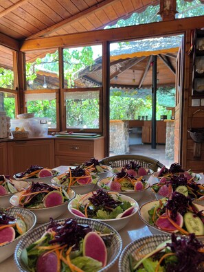 Breakfast, lunch and dinner served