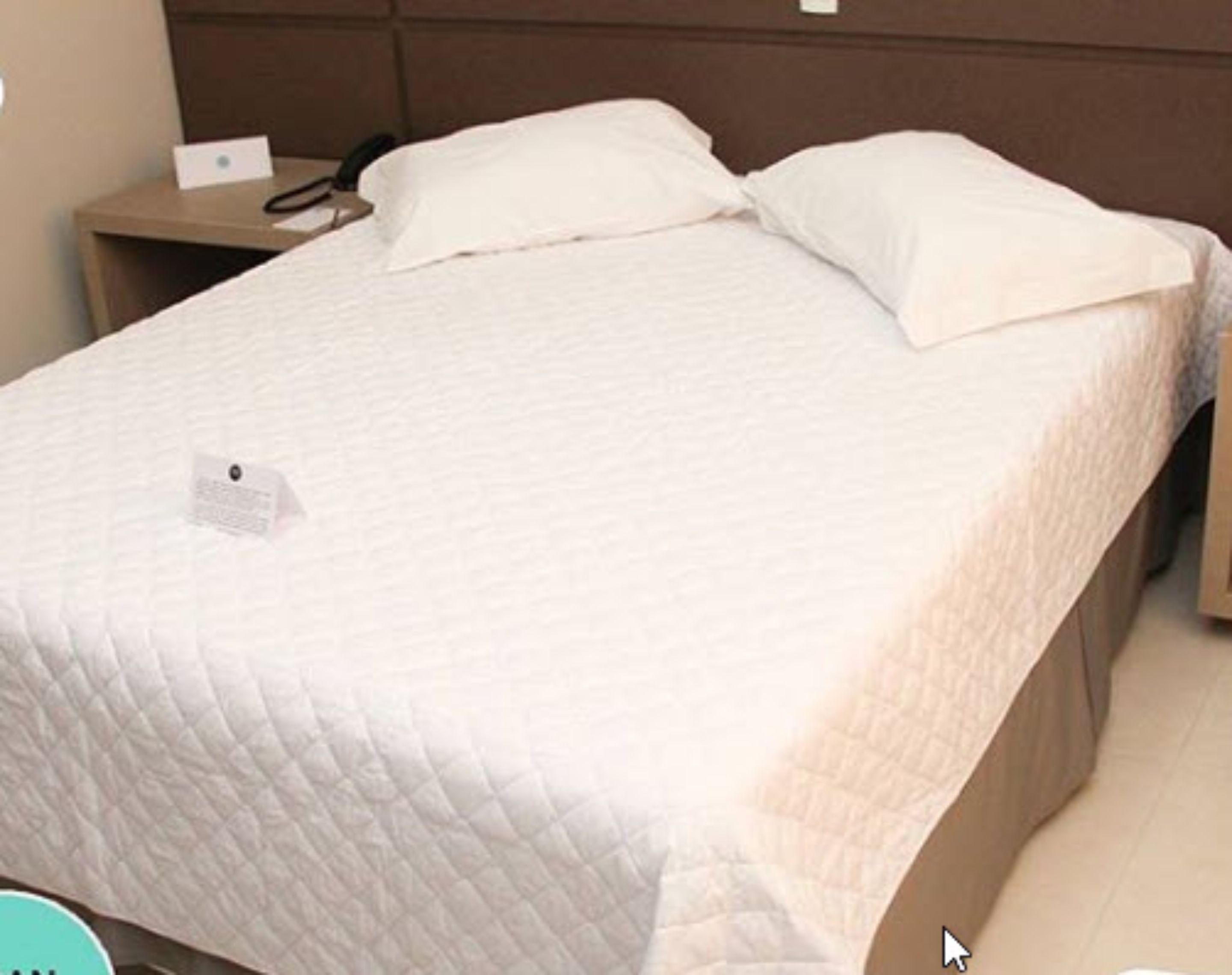 executive suite | premium bedding, minibar, in-room safe, desk