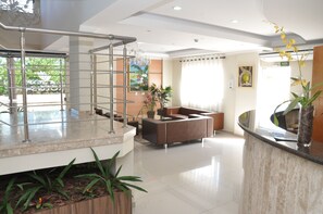 Reception - Lotus Hotel (Guaratingueta)