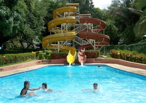 Waterslide - Resort Hotel Atlantic City Náutico Clube (Teresina)