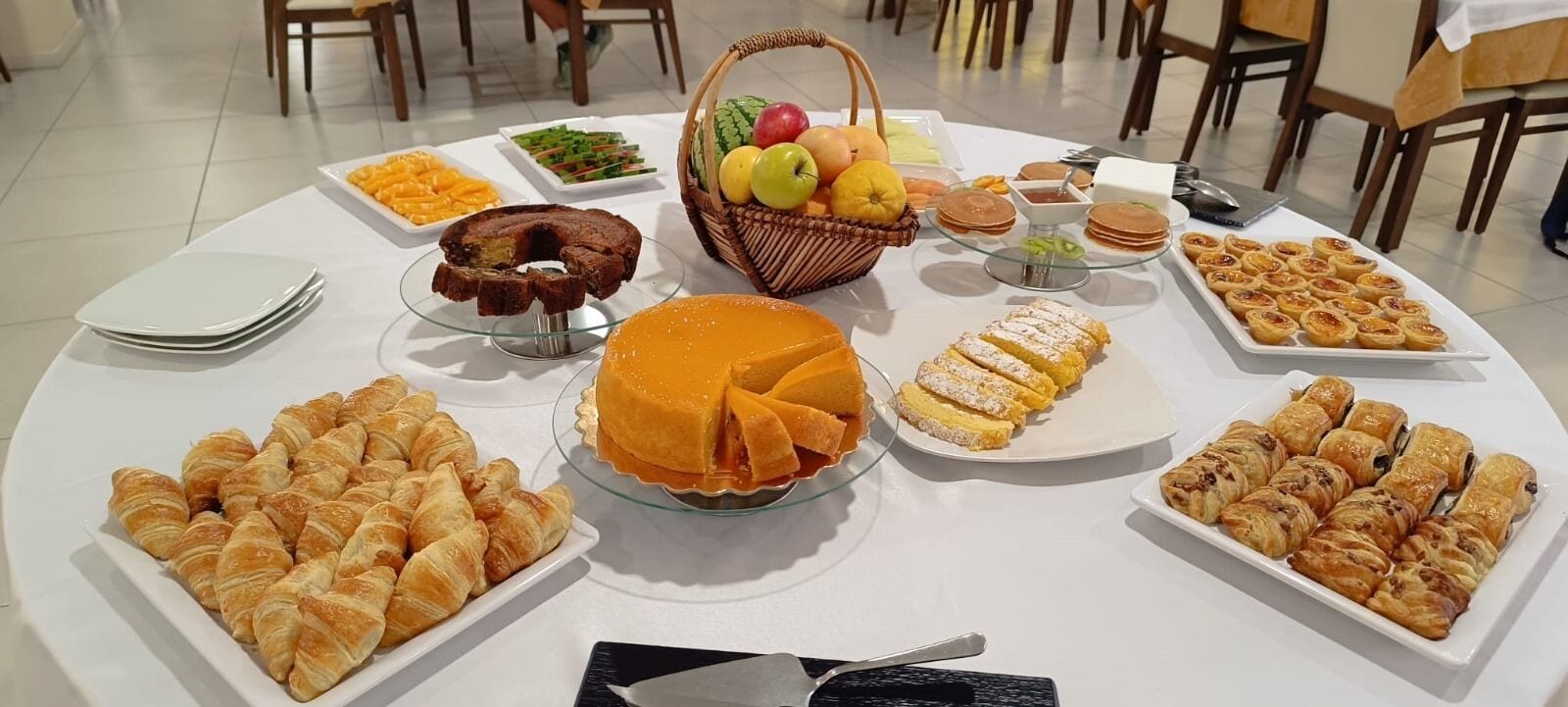 朝食