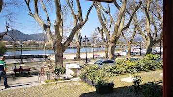 Vue depuis lâhĂ©bergement