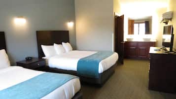 Luxury Suite, 1 Bedroom | Iron/ironing board, free WiFi, bed sheets
