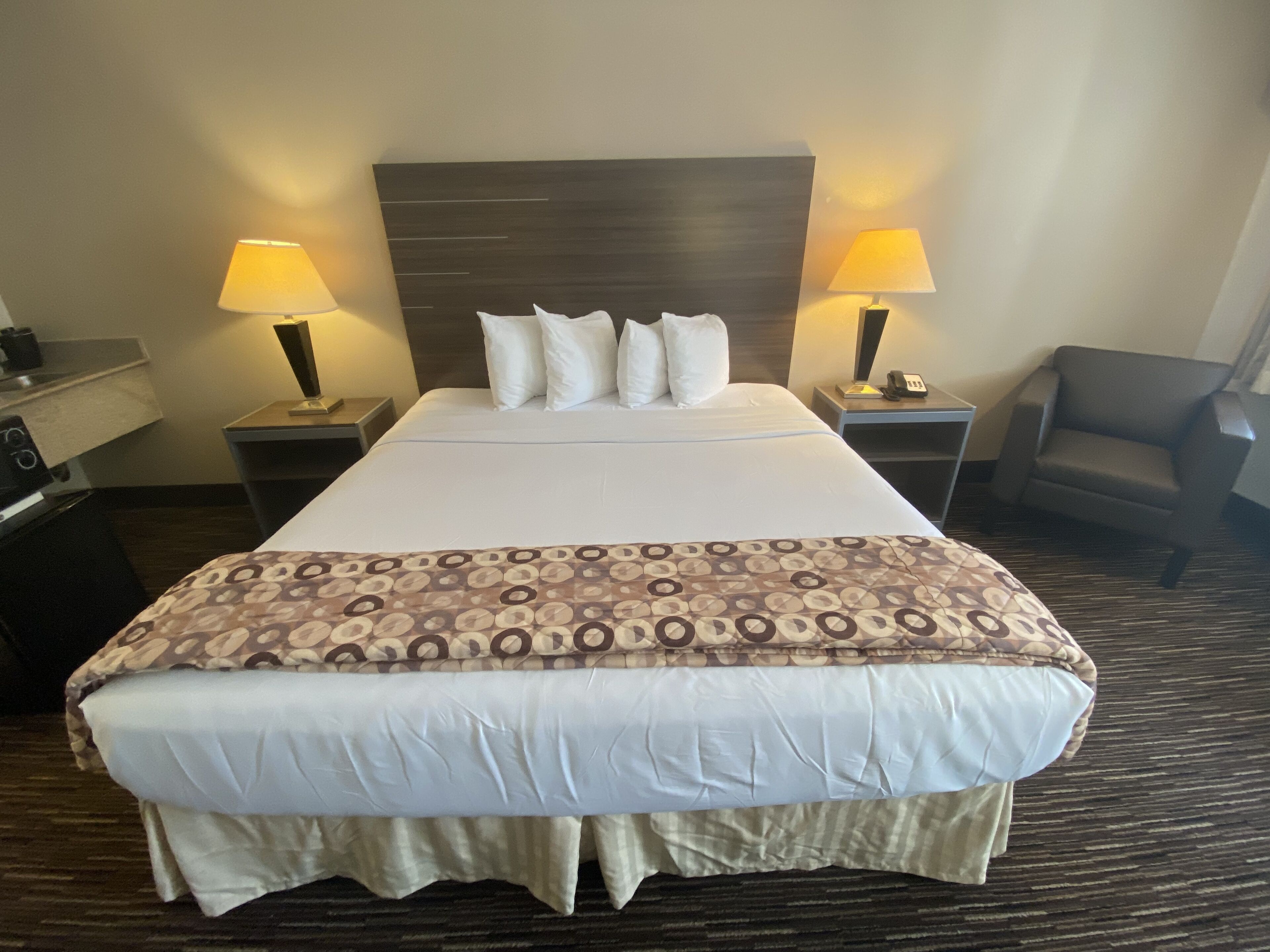 Desk, iron/ironing board, free WiFi, bed sheets