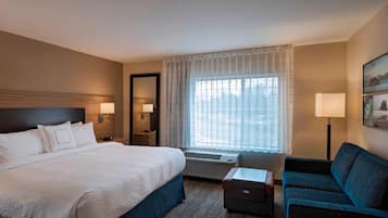 1 habitación, caja de seguridad en la habitación y escritorio