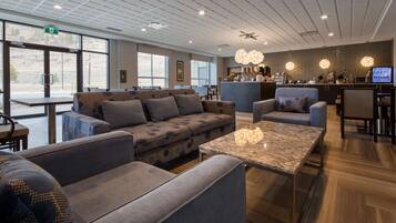 Free daily full breakfast